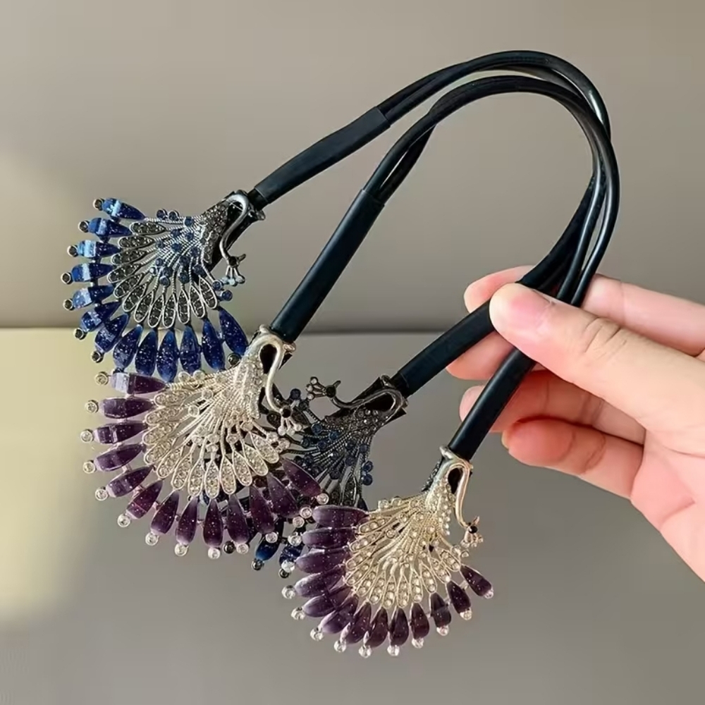 Peacock Twist Bun Holder - Picture 6 of 11